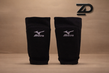 Load image into Gallery viewer, Team Merch- Mizuno T10
